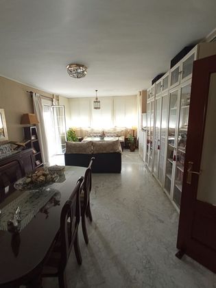Foto 2 de Pis en venda a avenida De Las Ciencias de 5 habitacions amb terrassa i aire acondicionat