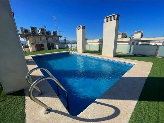 Foto 1 de Venta de ático en Almoradí de 3 habitaciones con terraza y piscina