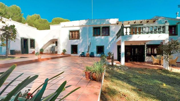 Foto 1 de Casa rural en venda a El Montgó de 9 habitacions amb terrassa i piscina