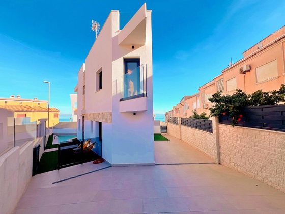 Foto 2 de Xalet en venda a Torrelamata - La Mata de 3 habitacions amb terrassa i piscina