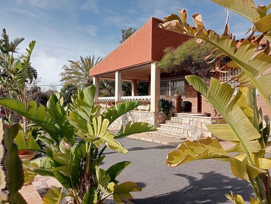 Foto 1 de Venta de chalet en Villamontes-Boqueres de 4 habitaciones con terraza y piscina
