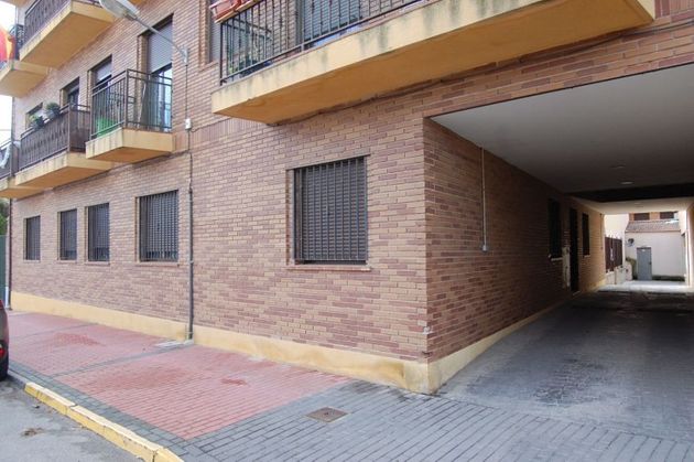Foto 1 de Venta de piso en Casarrubios del Monte pueblo de 3 habitaciones con piscina y garaje