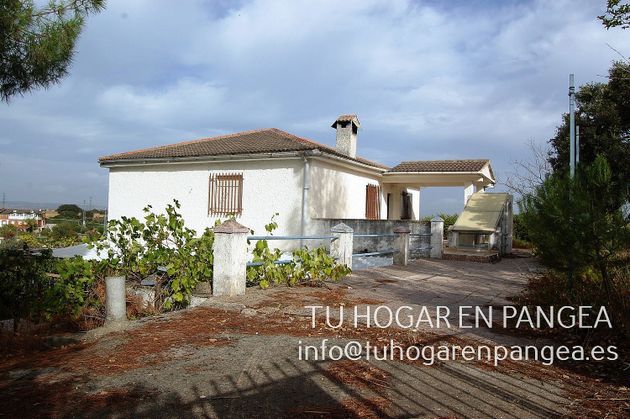 Foto 1 de Venta de chalet en calle De la Tejonera de 6 habitaciones con terraza y piscina