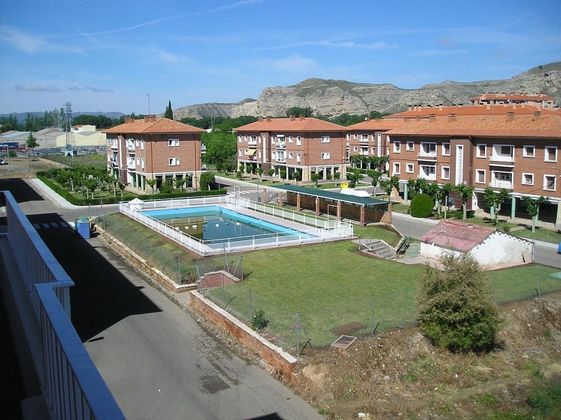 Foto 1 de Pis en venda a Calatayud de 6 habitacions amb terrassa i piscina