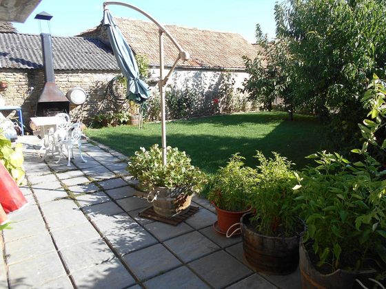 Foto 1 de Xalet en venda a Sabiñánigo de 4 habitacions amb terrassa i jardí