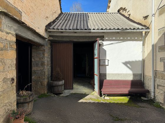 Foto 2 de Casa en venda a Jaca amb terrassa i garatge