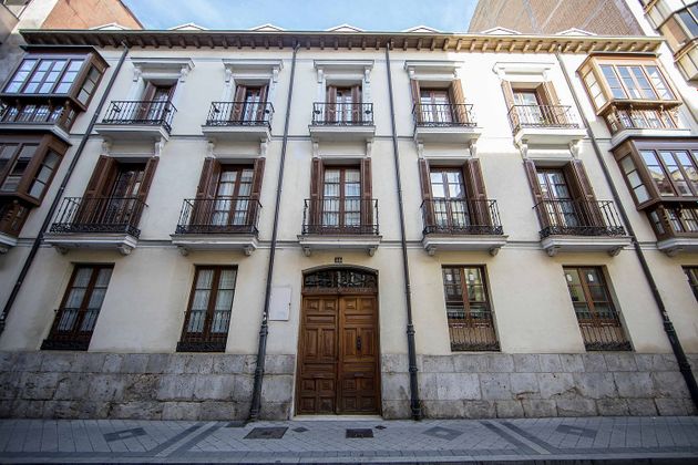 Foto 1 de Pis en venda a calle Núñez de Arce de 3 habitacions amb terrassa i balcó