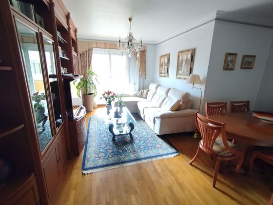 Foto 2 de Alquiler de piso en Burlada/Burlata de 4 habitaciones con garaje y muebles