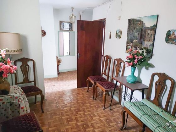 Foto 2 de Casa en venda a calle Vizcaína de 4 habitacions i 239 m²