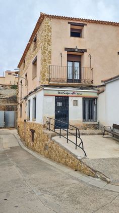 Foto 2 de Casa en venda a calle Mayor de 4 habitacions amb terrassa i garatge