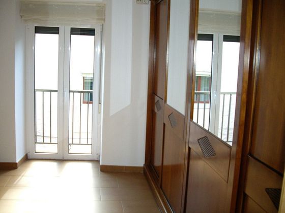 Foto 1 de Venta de piso en calle Bajada Atxitxin de 3 habitaciones con terraza