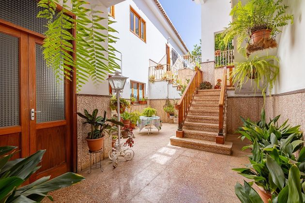Foto 1 de Casa en venda a calle De la Herrería de 4 habitacions amb terrassa i jardí