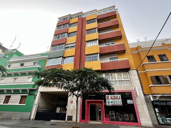 Foto 1 de Venta de piso en calle Galicia de 5 habitaciones con garaje y balcón