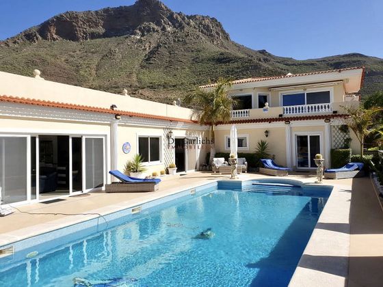 Foto 1 de Chalet en venta en calle Valle San Lorenzo de 7 habitaciones con terraza y piscina