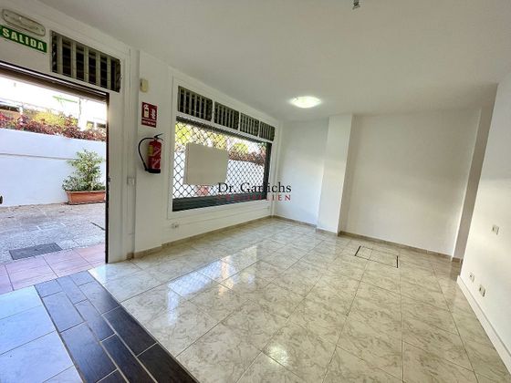 Foto 1 de Local en venta en calle Almácigo de 117 m²