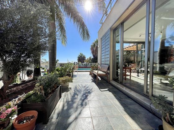 Foto 1 de Xalet en venda a calle Acorán de 6 habitacions amb terrassa i piscina