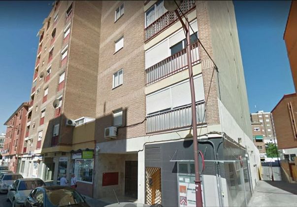 Foto 1 de Pis en venda a Bulevar - Plaza Castilla de 3 habitacions amb ascensor
