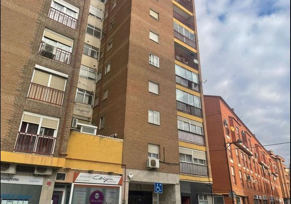 Foto 2 de Venta de piso en Bulevar - Plaza Castilla de 3 habitaciones con ascensor