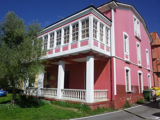 Foto 1 de Xalet en venda a Viveiro de 4 habitacions amb terrassa i jardí