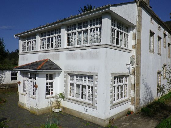 Foto 2 de Xalet en venda a Viveiro de 5 habitacions amb jardí i balcó