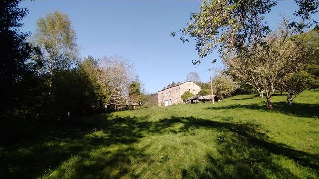 Foto 2 de Casa en venda a Viveiro amb jardí