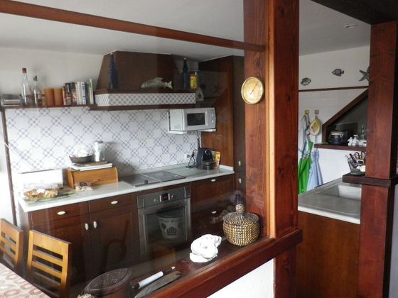 Foto 2 de Venta de casa adosada en avenida Do Peirao de 4 habitaciones con calefacción