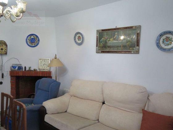 Foto 2 de Pis en venda a Rubielos de Mora de 3 habitacions amb terrassa i balcó