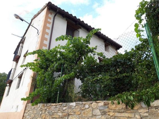 Foto 2 de Casa en venda a Nogueruelas de 4 habitacions amb balcó