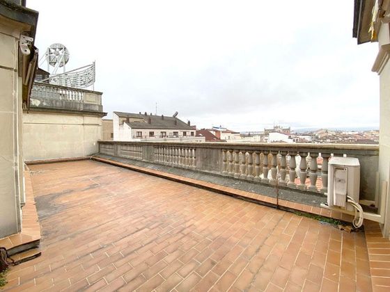 Foto 1 de Piso en venta en Centro - Vitoria-Gasteiz de 5 habitaciones con terraza y garaje