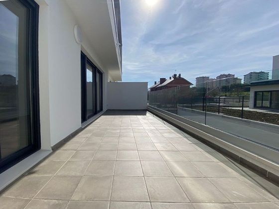 Foto 1 de Venta de piso en Salburua de 4 habitaciones con terraza y garaje