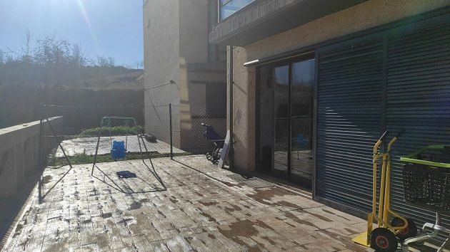 Foto 1 de Venta de chalet en Ribafrecha de 3 habitaciones con terraza y piscina