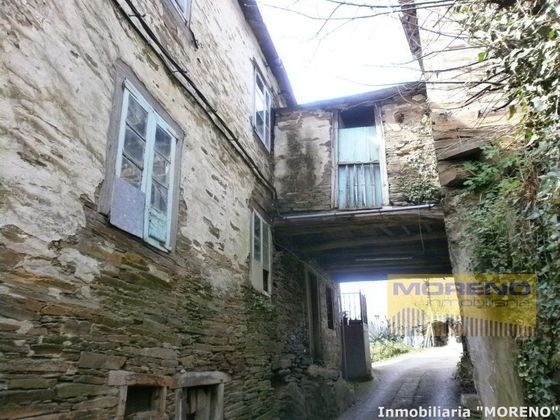 Foto 2 de Venta de casa rural en Samos de 4 habitaciones y 192 m²