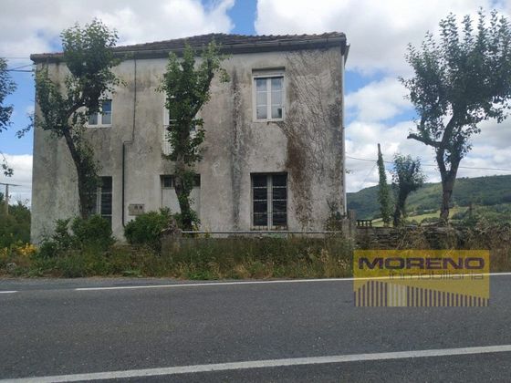 Foto 2 de Casa en venda a Samos de 6 habitacions i 180 m²