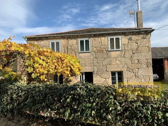 Foto 1 de Casa en venta en Sarria de 3 habitaciones con jardín