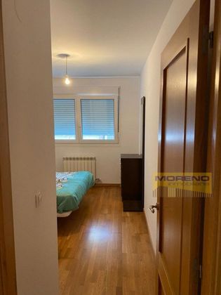 Foto 2 de Piso en venta en Sarria de 2 habitaciones con calefacción y ascensor