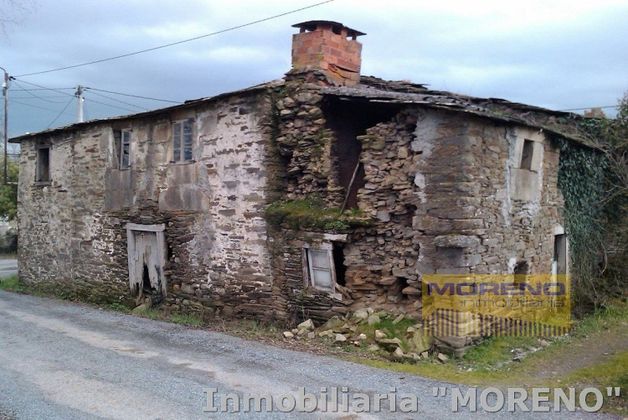 Foto 1 de Casa rural en venta en Sarria de 6 habitaciones y 200 m²