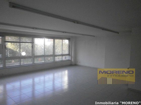 Foto 1 de Oficina en alquiler en Sarria de 126 m²