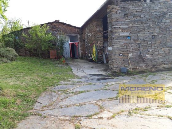 Foto 1 de Casa en venda a Samos de 4 habitacions amb garatge