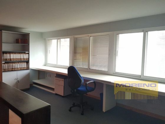 Foto 2 de Oficina en alquiler en Sarria de 56 m²