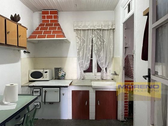 Foto 2 de Casa en venda a Sarria de 4 habitacions amb garatge