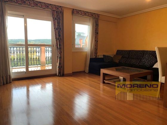 Foto 1 de Dúplex en venta en Sarria de 5 habitaciones con terraza y garaje