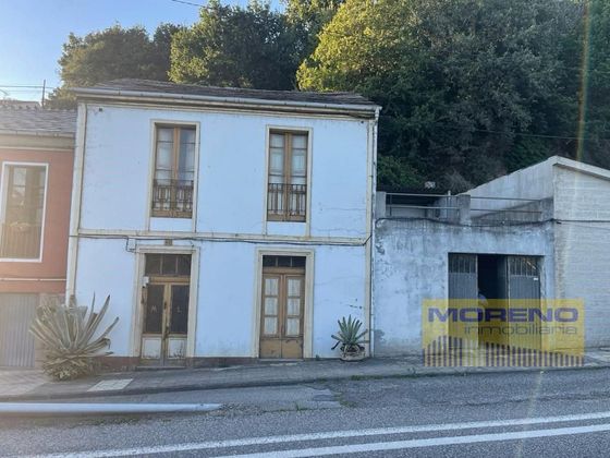 Foto 1 de Casa en venta en Sarria de 4 habitaciones con terraza y garaje