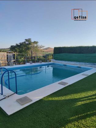 Foto 1 de Casa rural en venta en Valdepeñas de 3 habitaciones con piscina y aire acondicionado