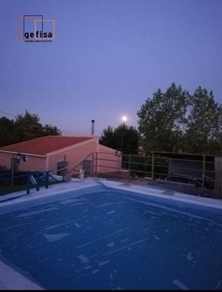 Foto 2 de Casa rural en venta en Valdepeñas de 3 habitaciones con piscina y aire acondicionado
