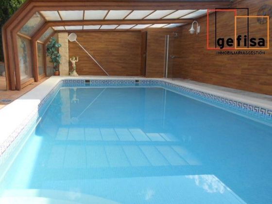 Foto 1 de Xalet en venda a Valdepeñas de 4 habitacions amb piscina i aire acondicionat