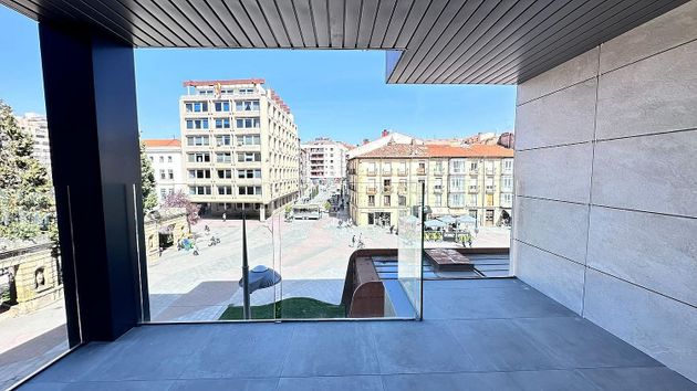 Foto 1 de Pis en venda a plaza Mariano Granados de 4 habitacions amb terrassa i garatge