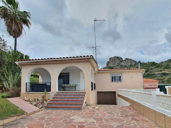 Foto 1 de Xalet en venda a calle Raco de la Torreta de 4 habitacions amb terrassa i piscina
