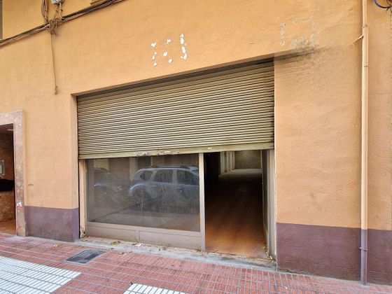 Foto 1 de Local en venta en calle Ramon y Cajal de 198 m²