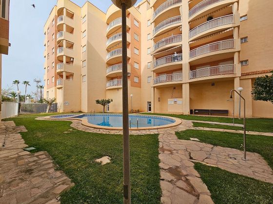 Foto 1 de Venta de piso en calle Blasco Ibáñez de 3 habitaciones con terraza y piscina