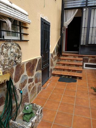 Foto 2 de Casa adossada en venda a Miguelturra de 4 habitacions amb terrassa i aire acondicionat
